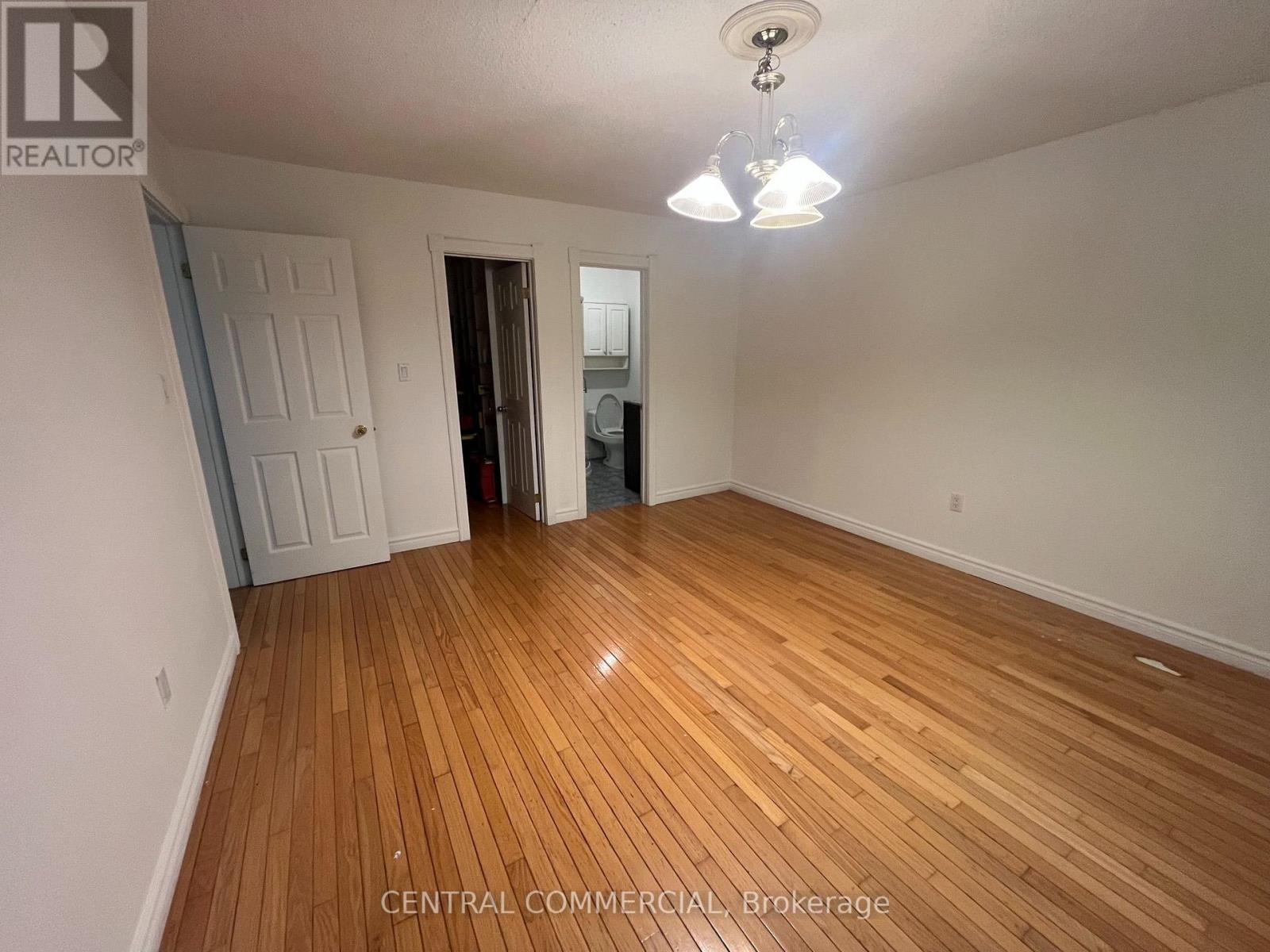 32 Heathview Avenue, Toronto, Ontario  M2K 2C1 - Photo 18 - C13606168