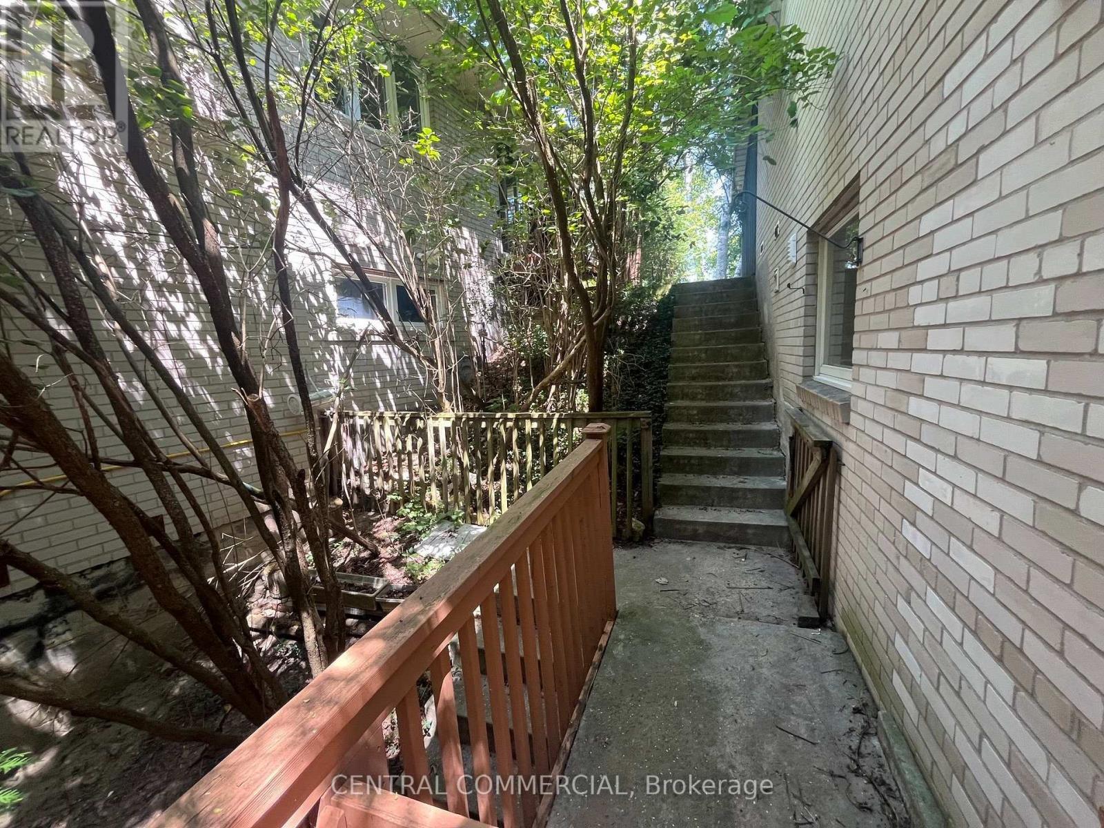 32 Heathview Avenue, Toronto, Ontario  M2K 2C1 - Photo 39 - C13606168