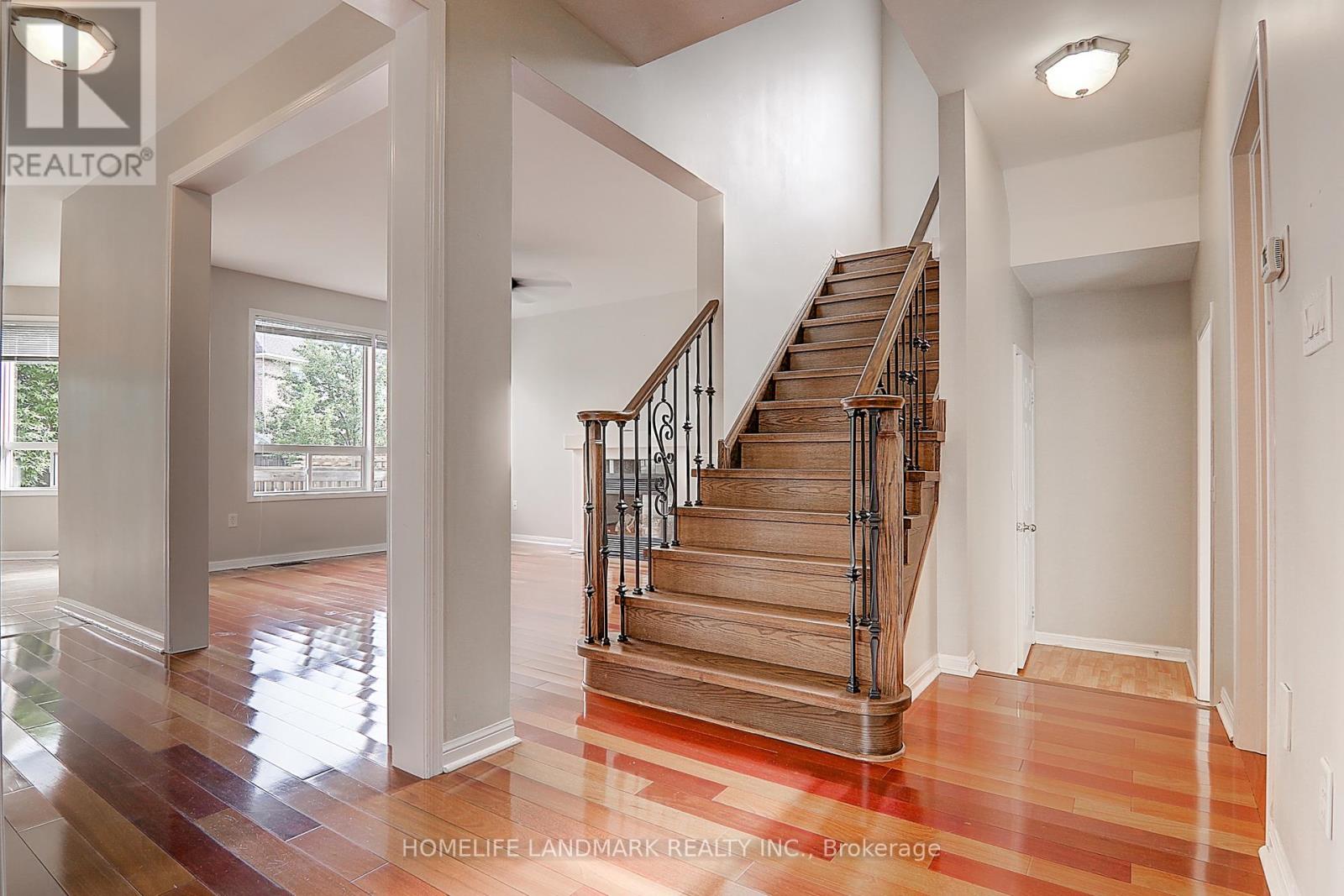 51 Raffia Avenue, Richmond Hill, Ontario  L4E 4N1 - Photo 10 - N13524618