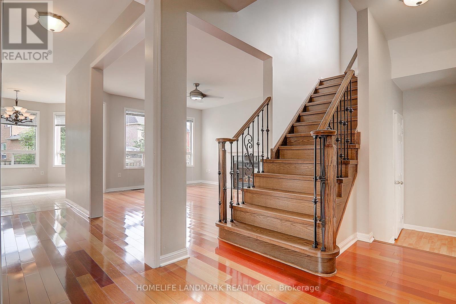 51 Raffia Avenue, Richmond Hill, Ontario  L4E 4N1 - Photo 11 - N13524618
