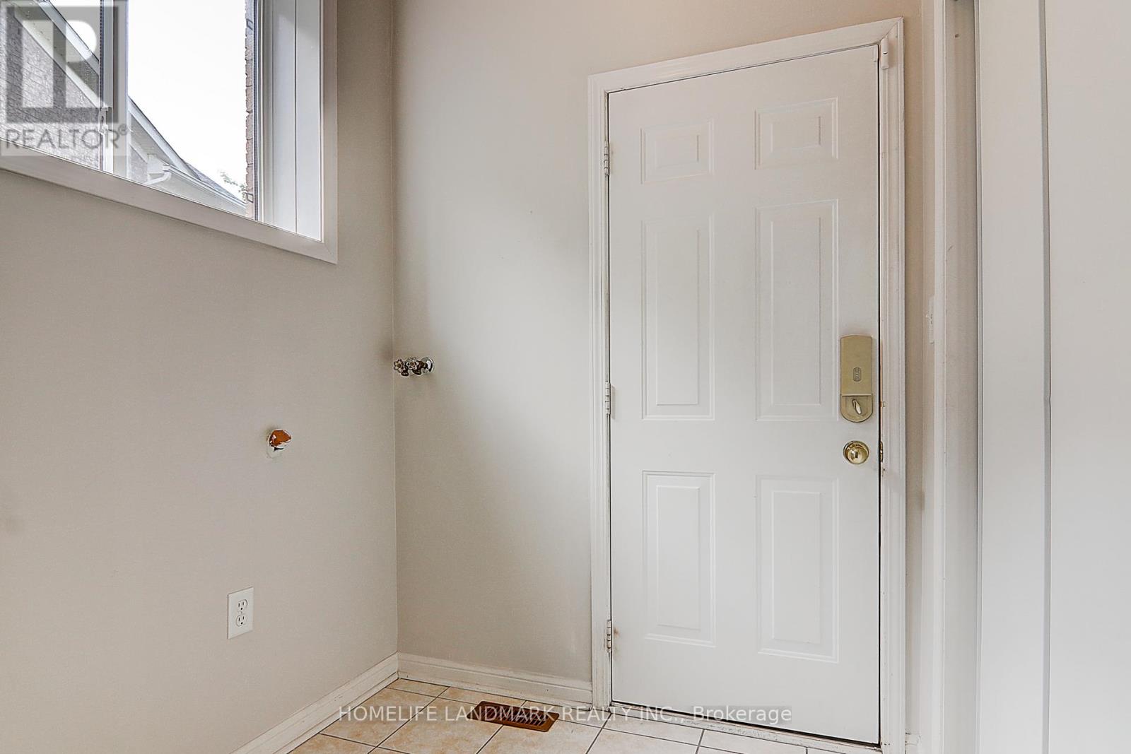 51 Raffia Avenue, Richmond Hill, Ontario  L4E 4N1 - Photo 23 - N13524618