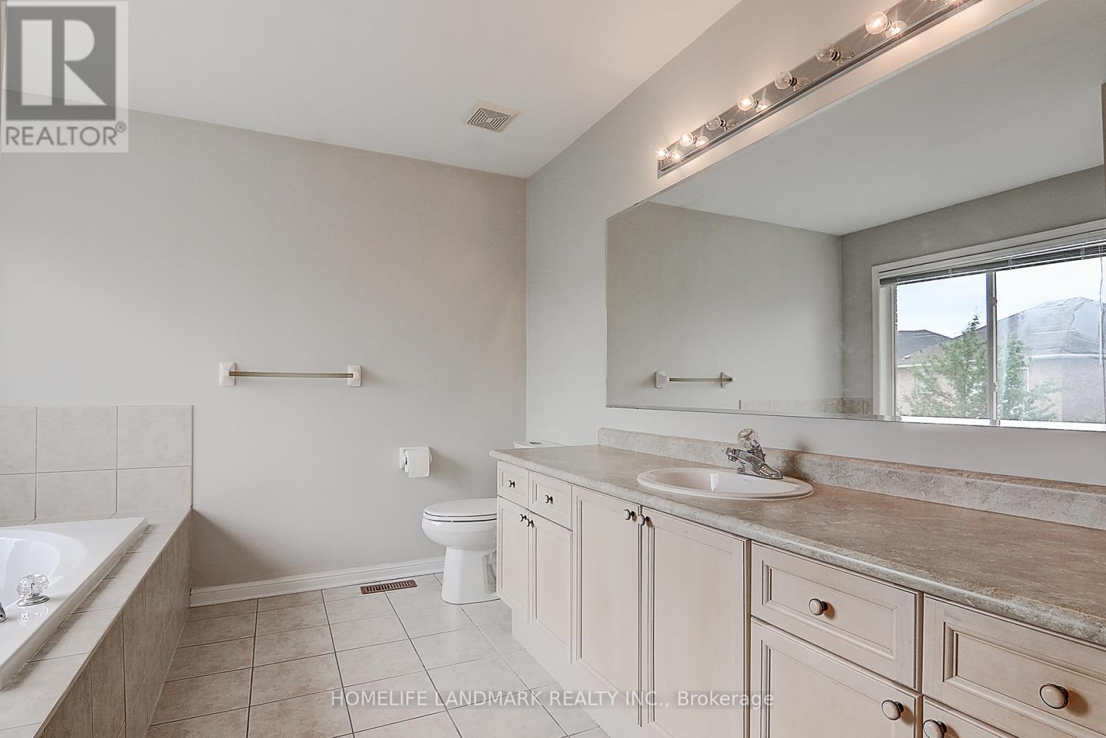 51 Raffia Avenue, Richmond Hill, Ontario  L4E 4N1 - Photo 30 - N13524618