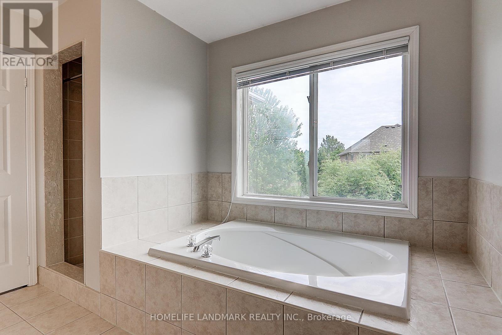51 Raffia Avenue, Richmond Hill, Ontario  L4E 4N1 - Photo 31 - N13524618
