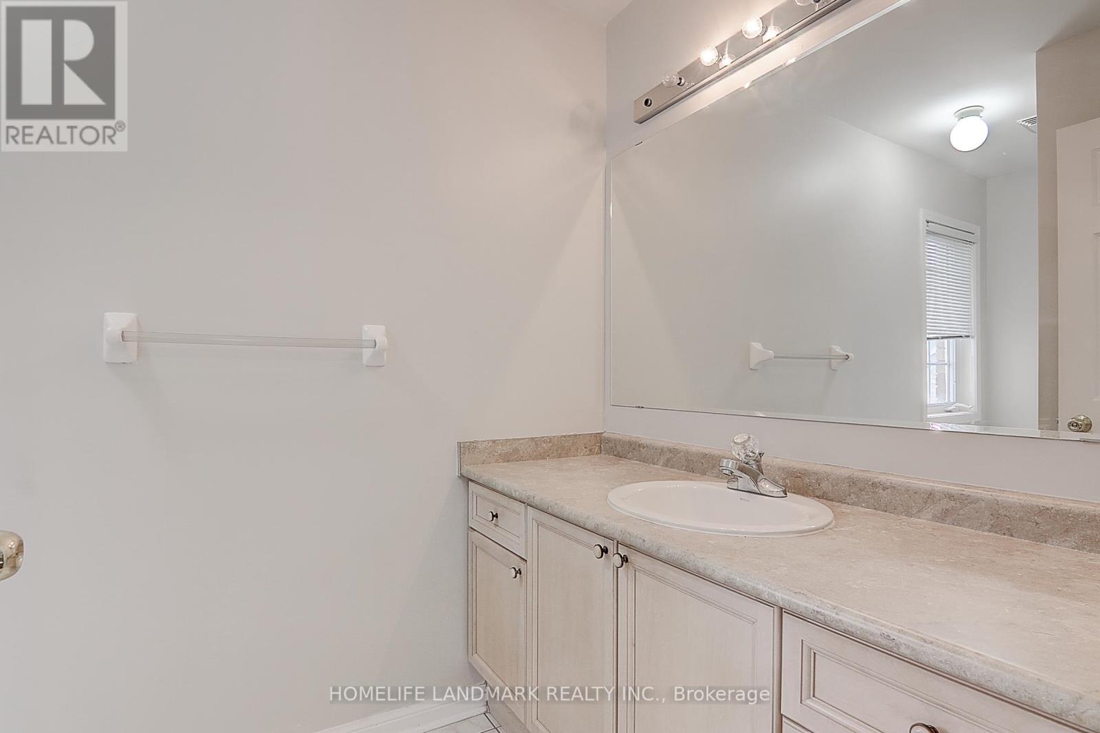 51 Raffia Avenue, Richmond Hill, Ontario  L4E 4N1 - Photo 37 - N13524618