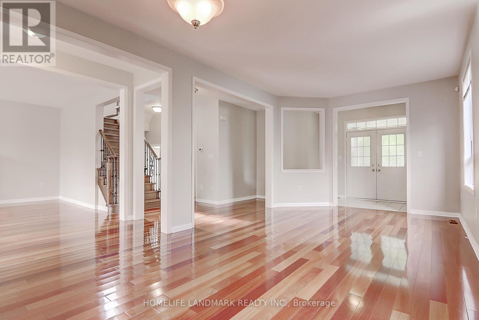 51 Raffia Avenue, Richmond Hill, Ontario  L4E 4N1 - Photo 8 - N13524618