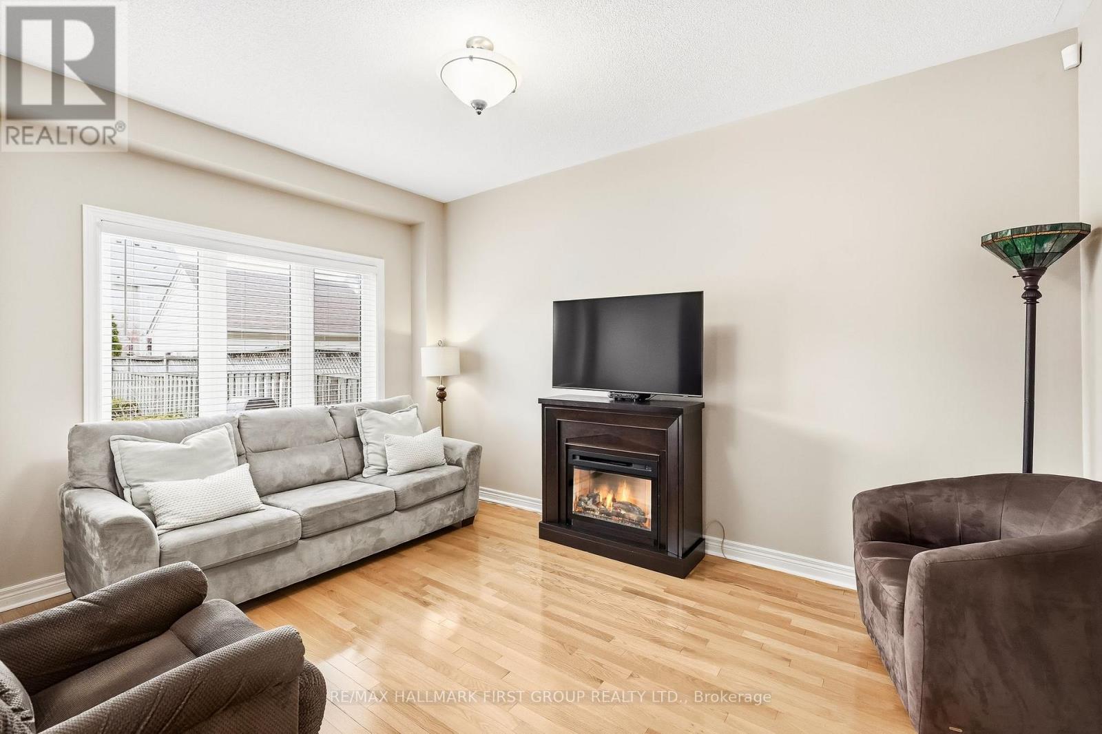 116 Riverlands Avenue, Markham, Ontario  L6B 1B6 - Photo 12 - N13424008