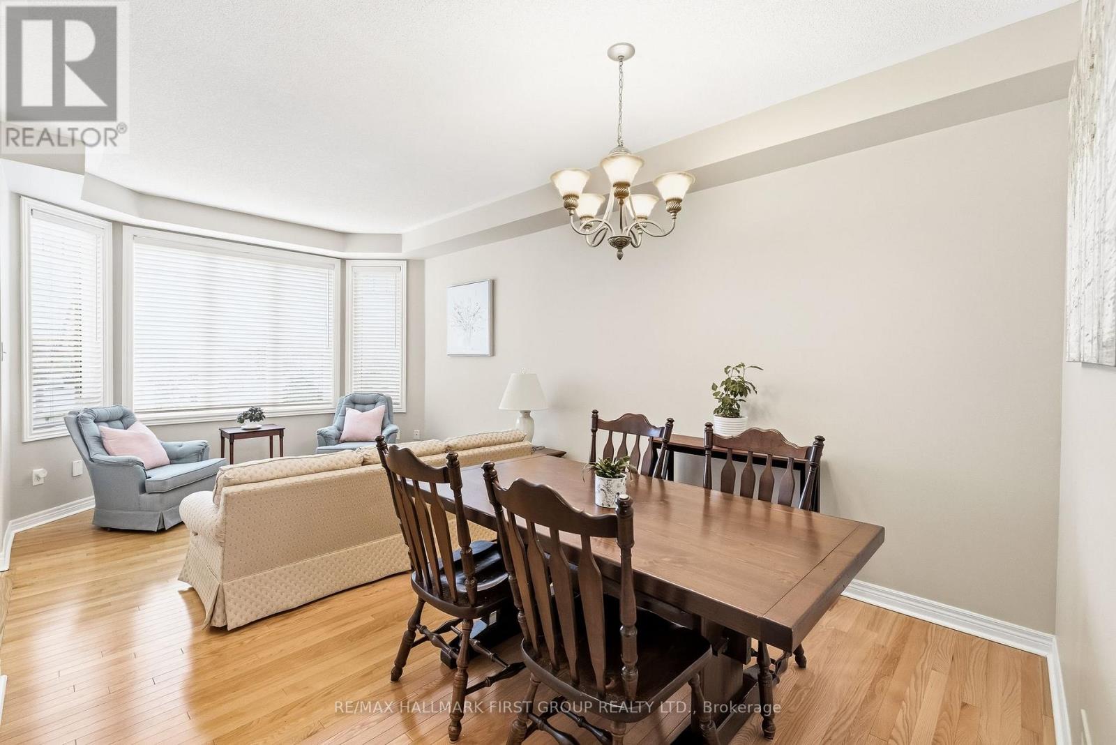 116 Riverlands Avenue, Markham, Ontario  L6B 1B6 - Photo 9 - N13424008