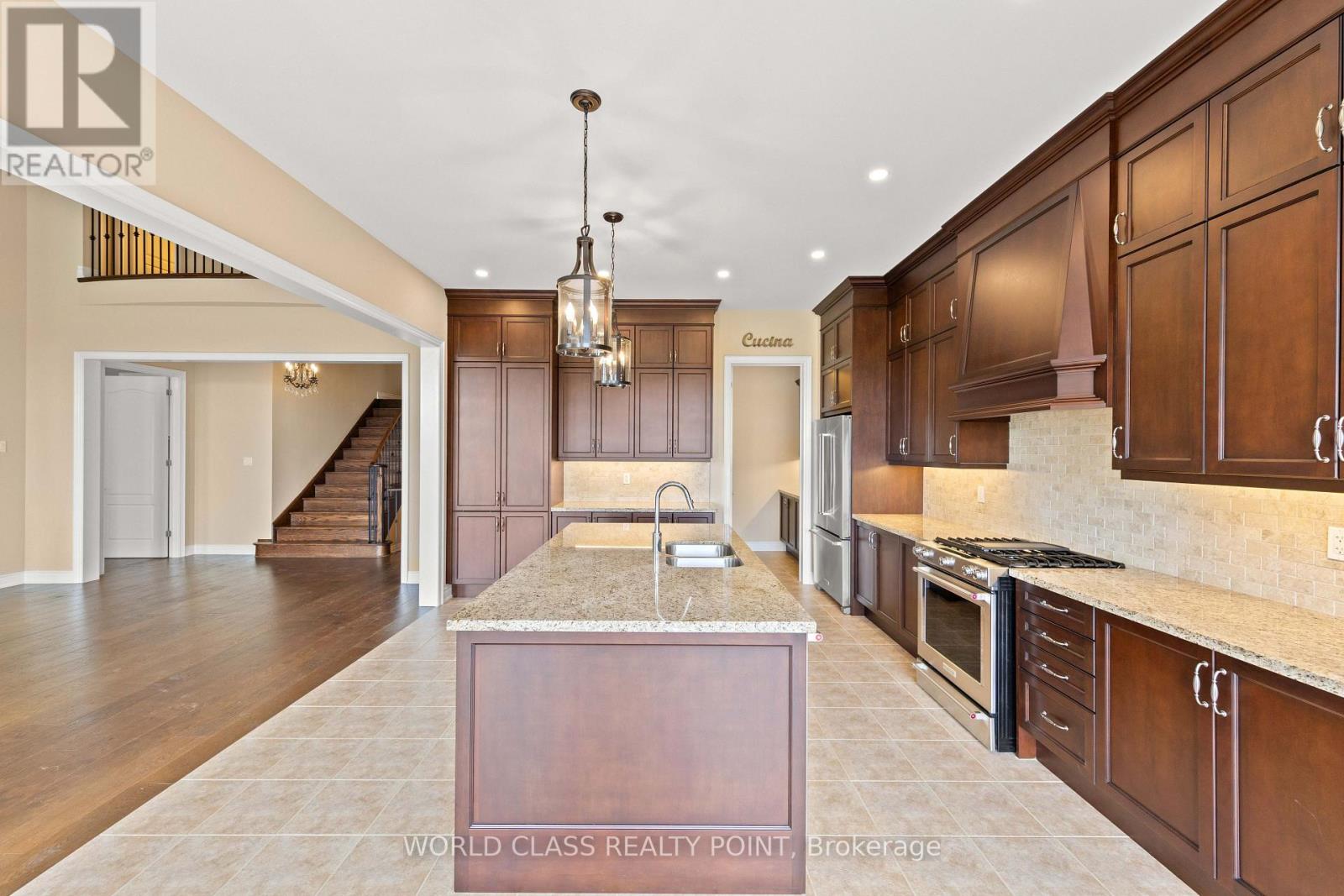 31 Munsie Drive, King, Ontario  L7B 0N8 - Photo 19 - N13609610