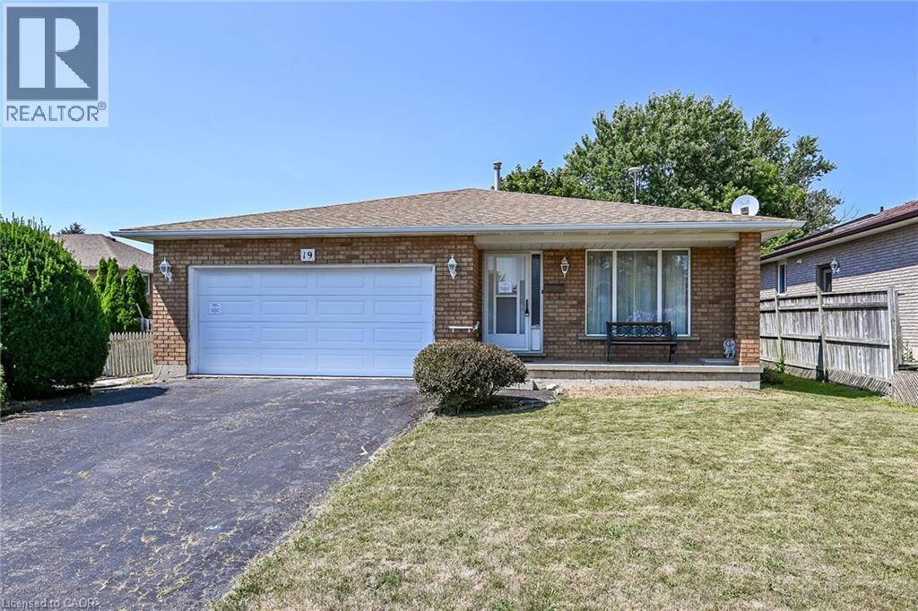 19 COUNTRY CLUB Road, Cayuga, Ontario