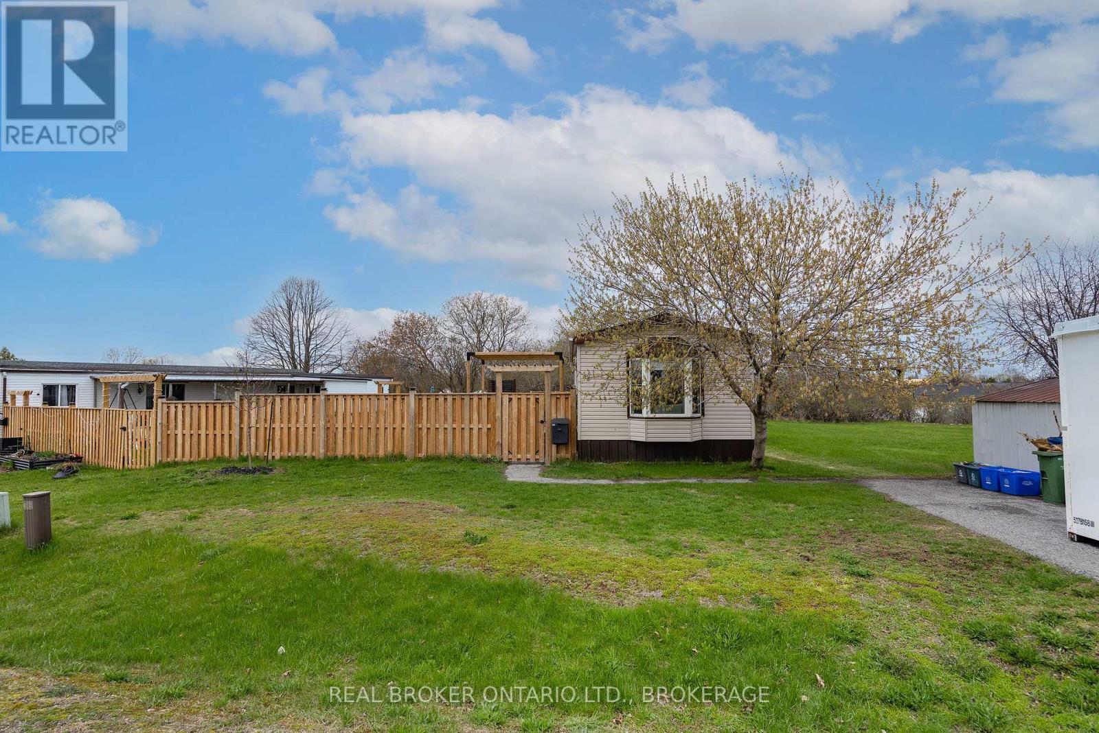 11 Hermes Drive, Kingston, Ontario  K7K 5T3 - Photo 3 - X13628050