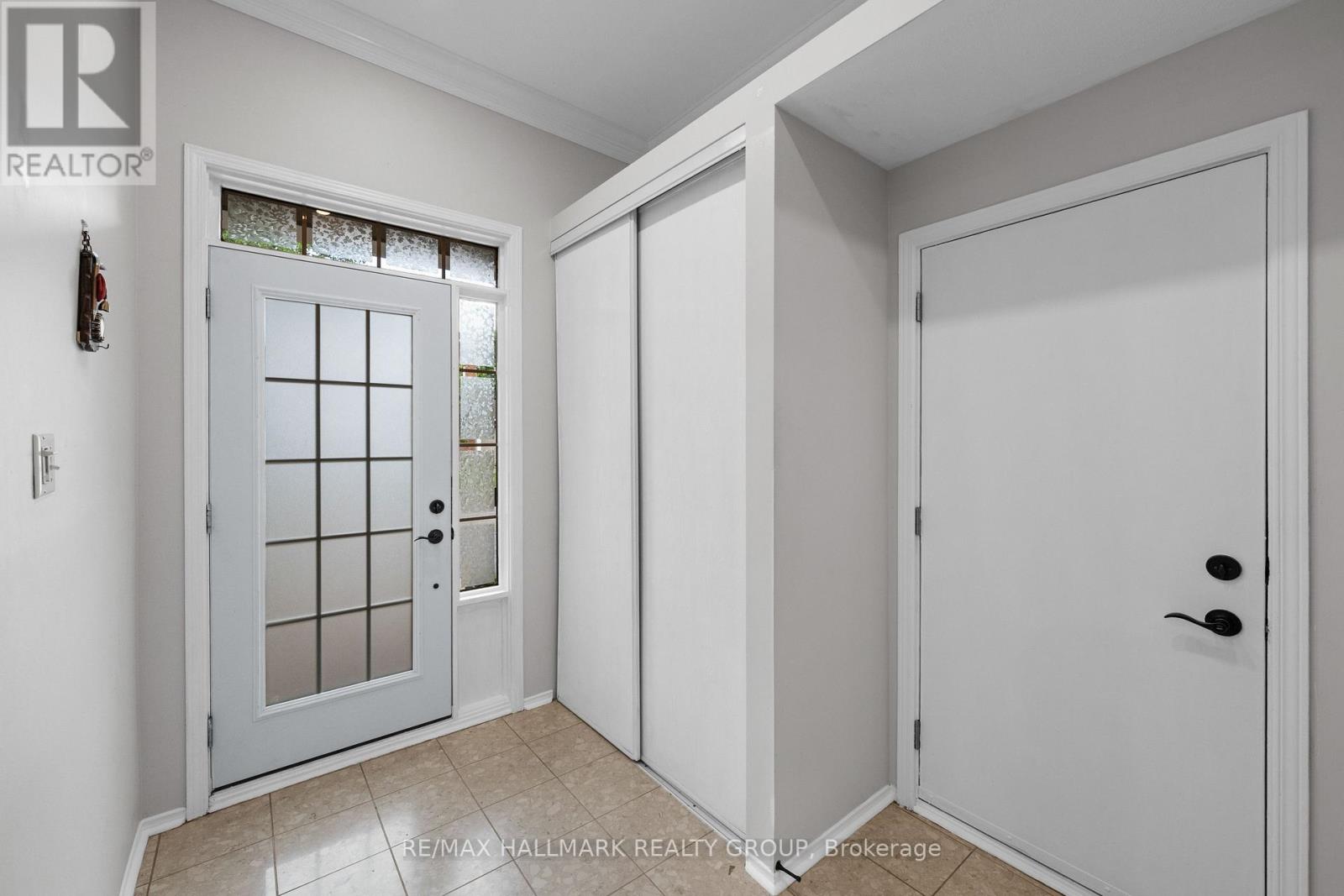 2104 Sandy Oaks Drive, Ottawa, Ontario  K1W 1H5 - Photo 5 - X13628008