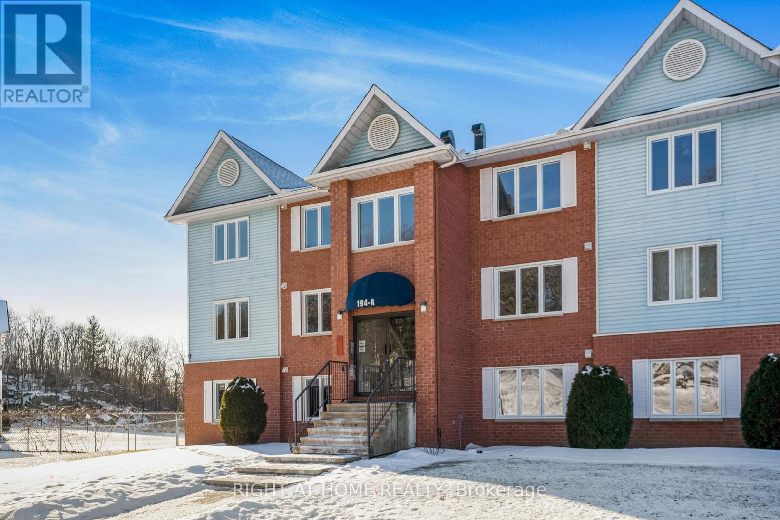 6 - 194-A Edwards Street, Clarence-Rockland, Ontario  K4K 1H8 - Photo 2 - X13628066