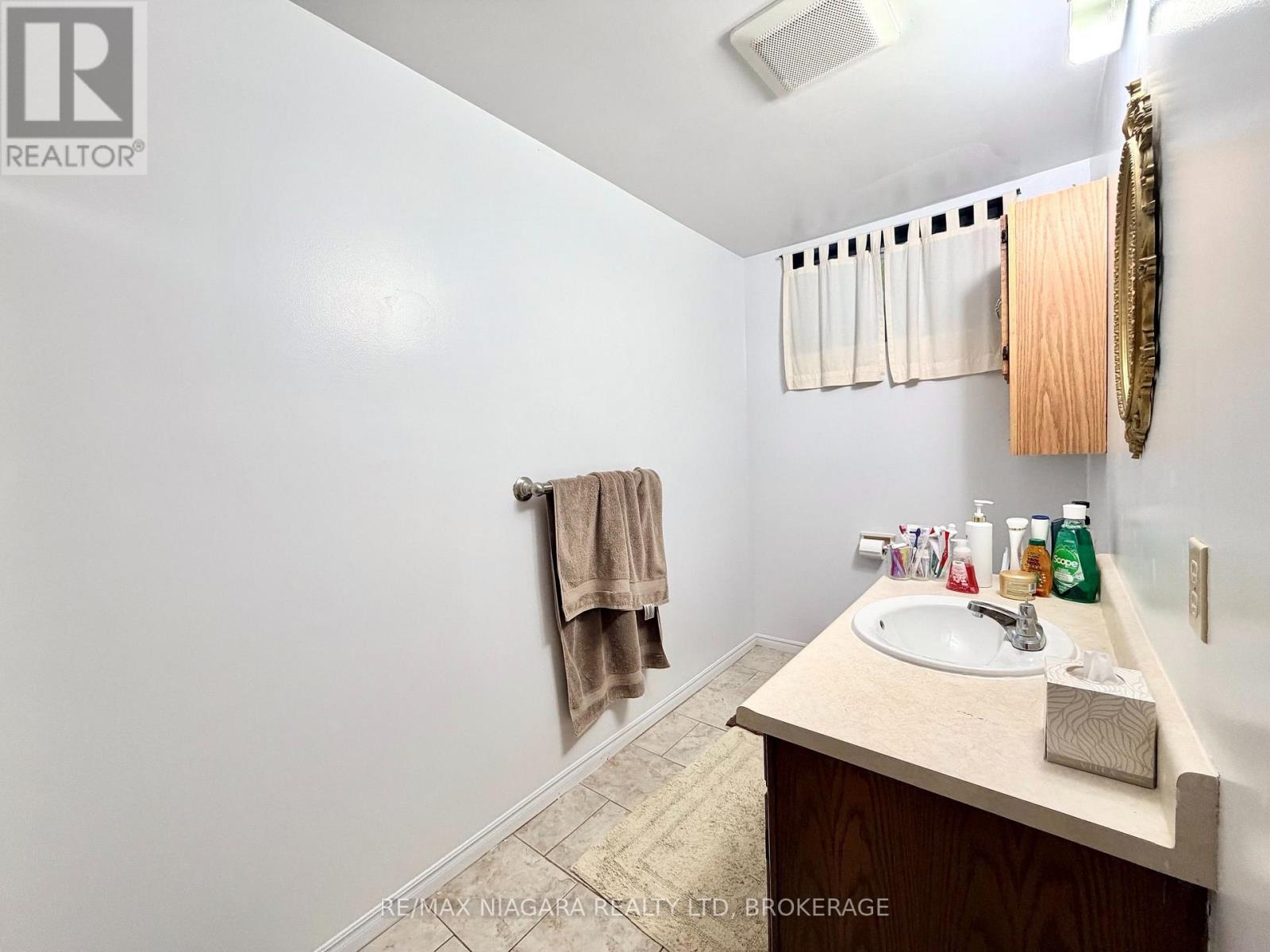 Lower - 6475 Taylor Street, Niagara Falls, Ontario  L2G 2E9 - Photo 10 - X13628000