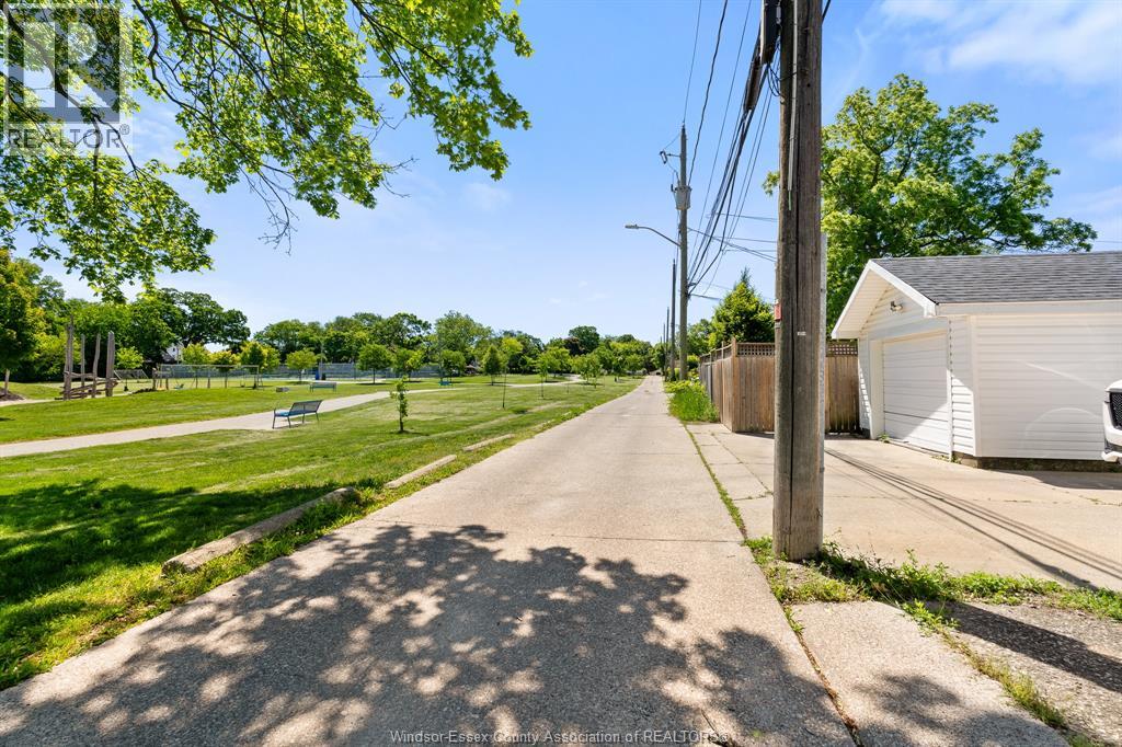 1220 Bruce Avenue, Windsor, Ontario  N8X 1X3 - Photo 32 - 26018585