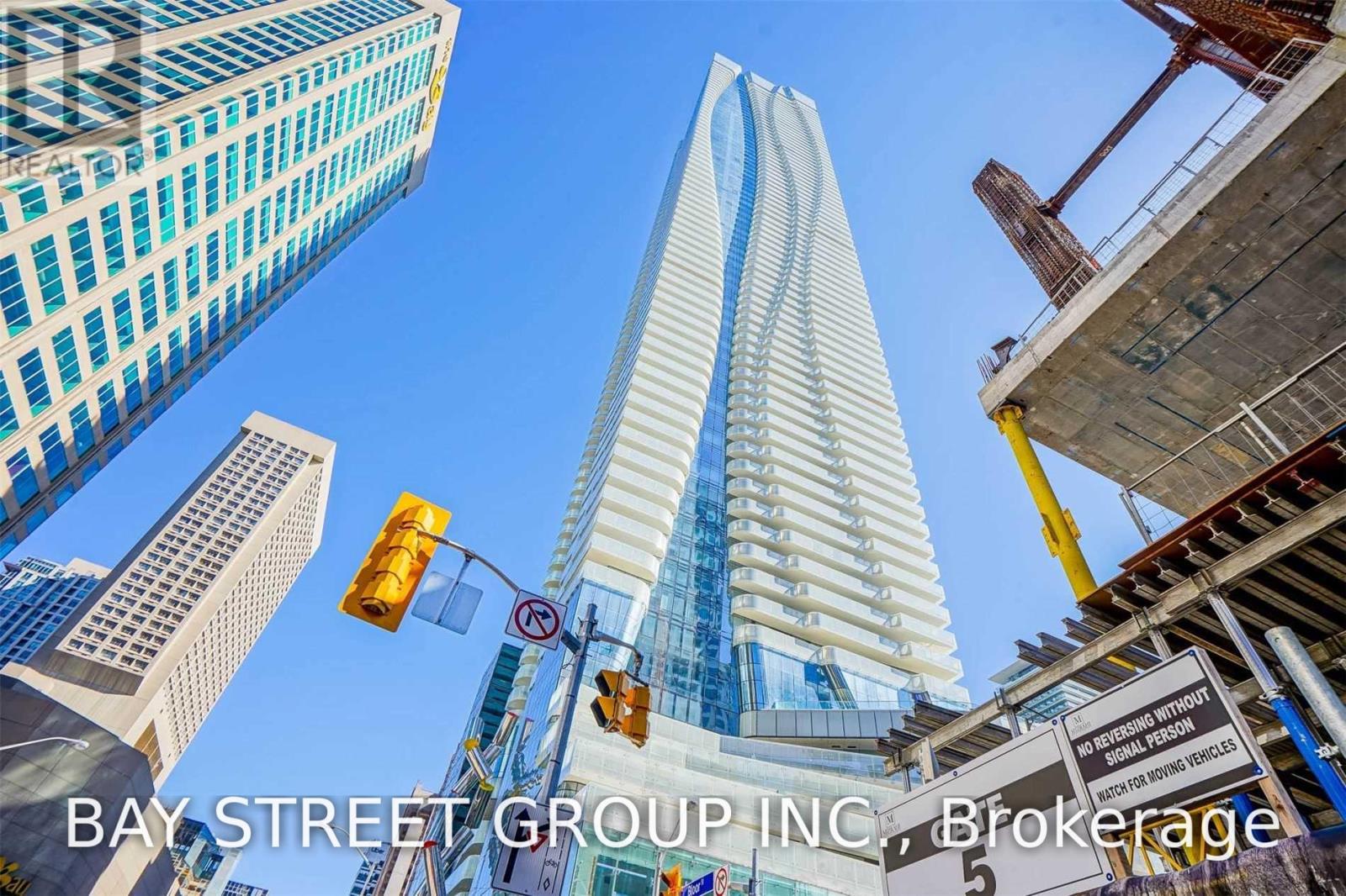 505 - 1 BLOOR STREET E, Toronto, Ontario