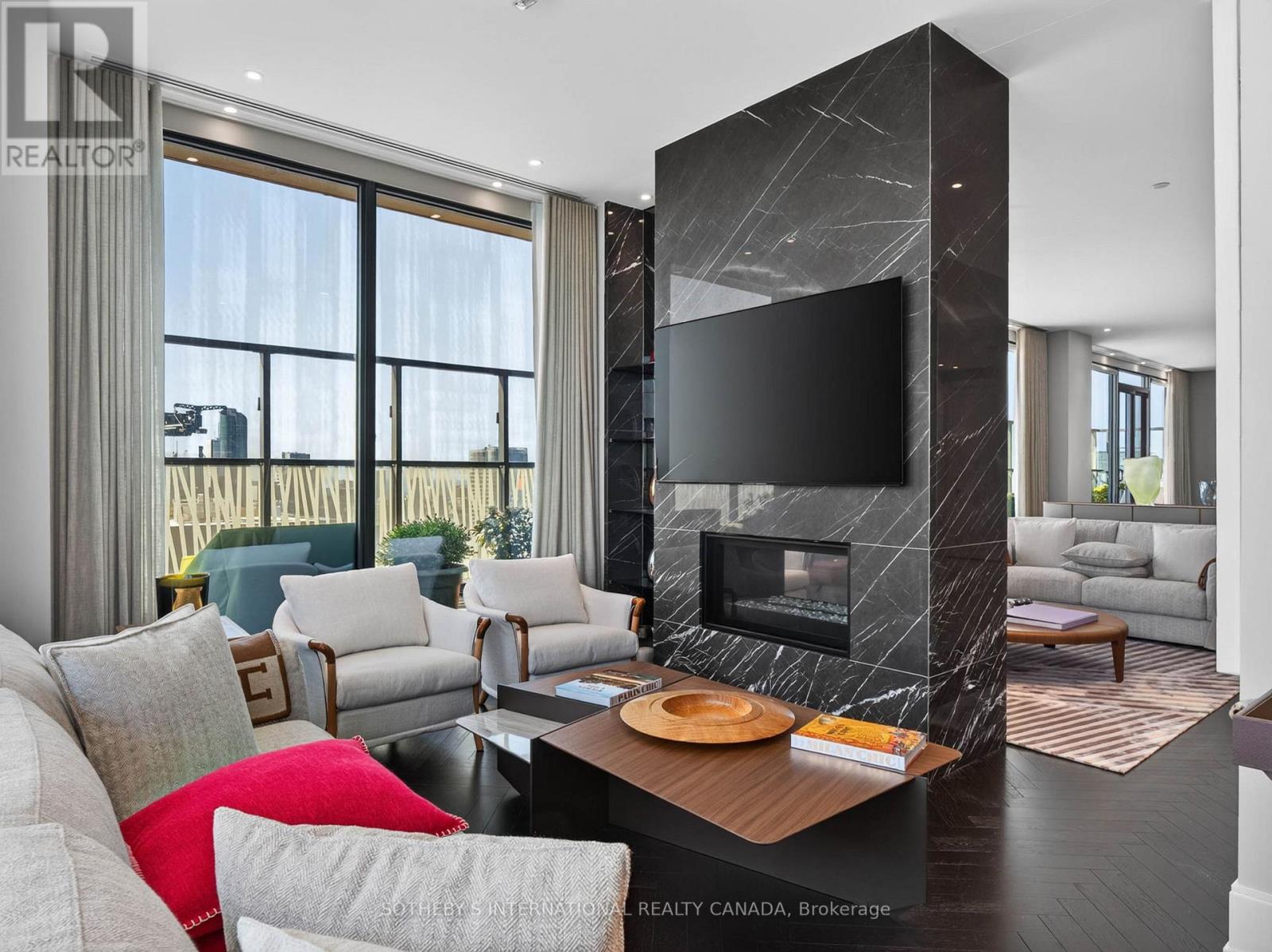 5501 - 50 Charles Street E, Toronto, Ontario  M4Y 0C3 - Photo 10 - C13628022