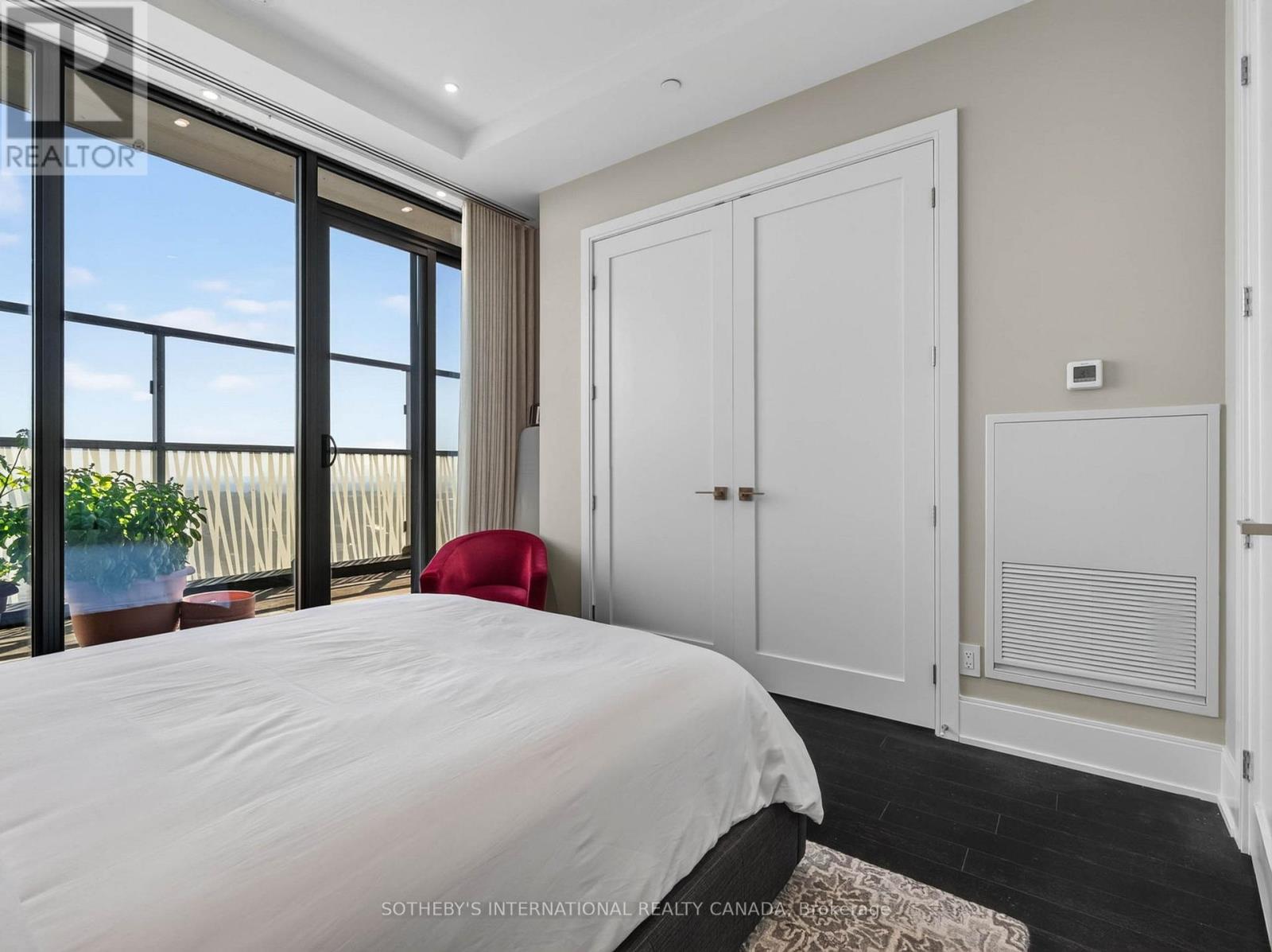 5501 - 50 Charles Street E, Toronto, Ontario  M4Y 0C3 - Photo 27 - C13628022