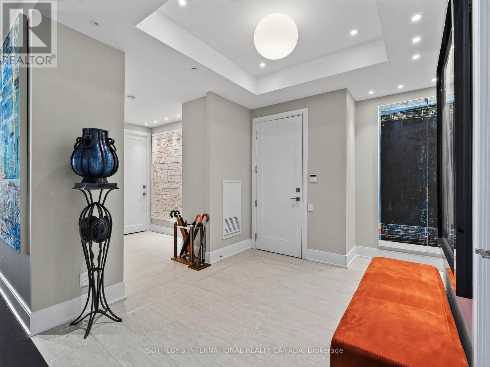 5501 - 50 Charles Street E, Toronto, Ontario  M4Y 0C3 - Photo 3 - C13628022
