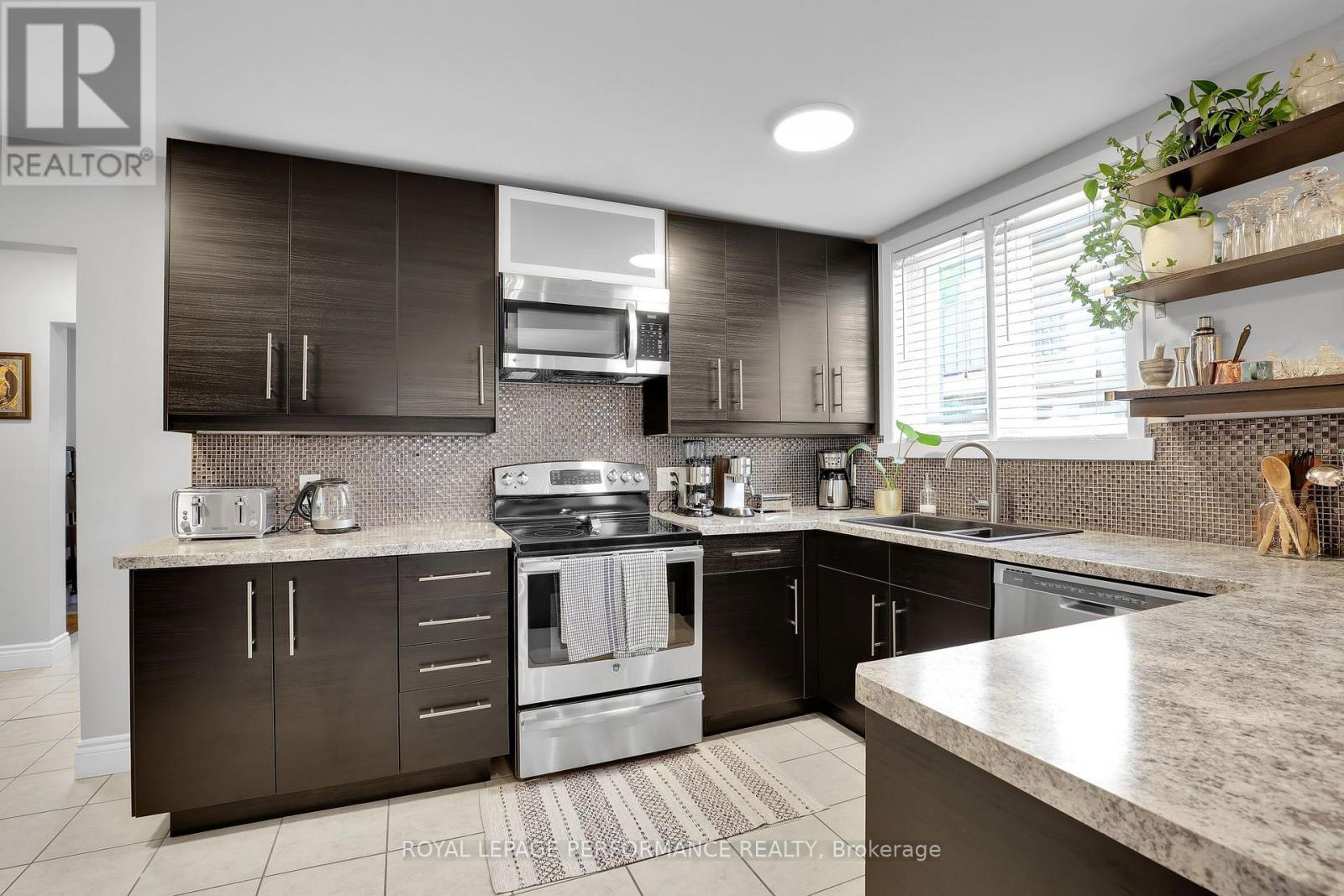 165 - 165 Laval Street, Ottawa, Ontario  K1L 7Z3 - Photo 8 - X13575328