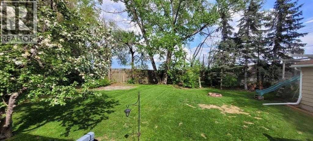 3808 49a Avenue, Innisfail, Alberta  T4G 1J2 - Photo 25 - A2333181