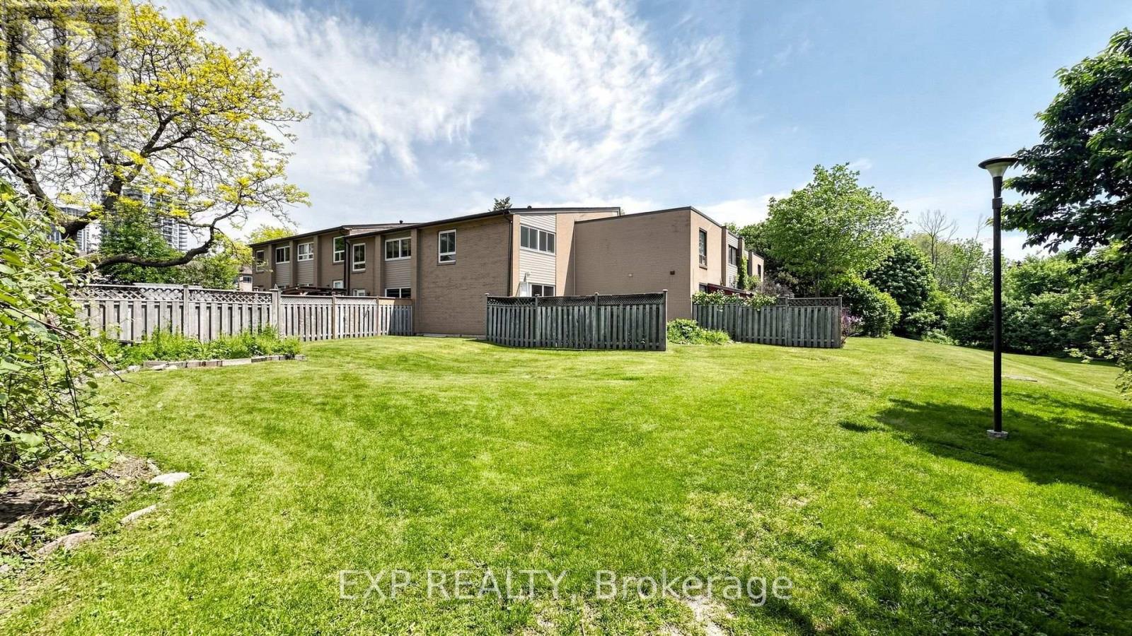 1235 Radom Street, Pickering, Ontario  L1W 1J3 - Photo 44 - E13616572