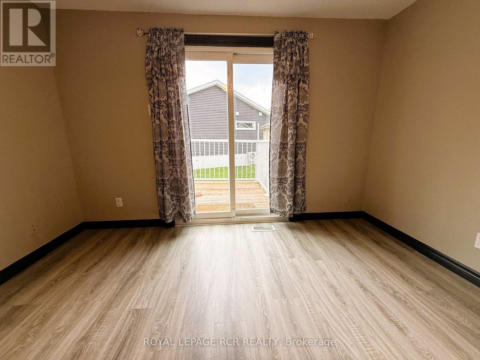 38 Royal Oak Drive, Innisfil, Ontario L0L 1L0 - Photo 33 - N13628114