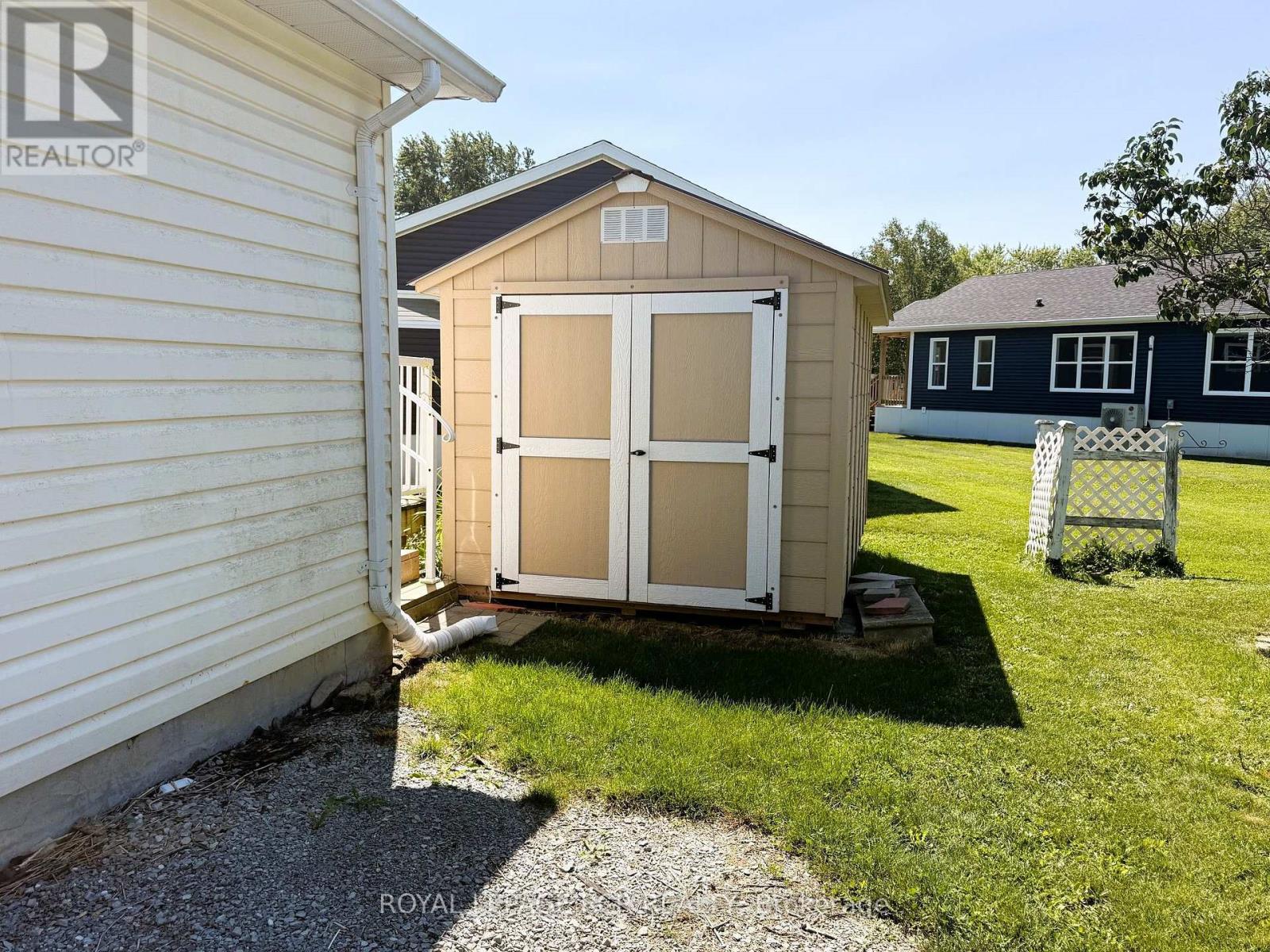 38 Royal Oak Drive, Innisfil, Ontario L0L 1L0 - Photo 36 - N13628114