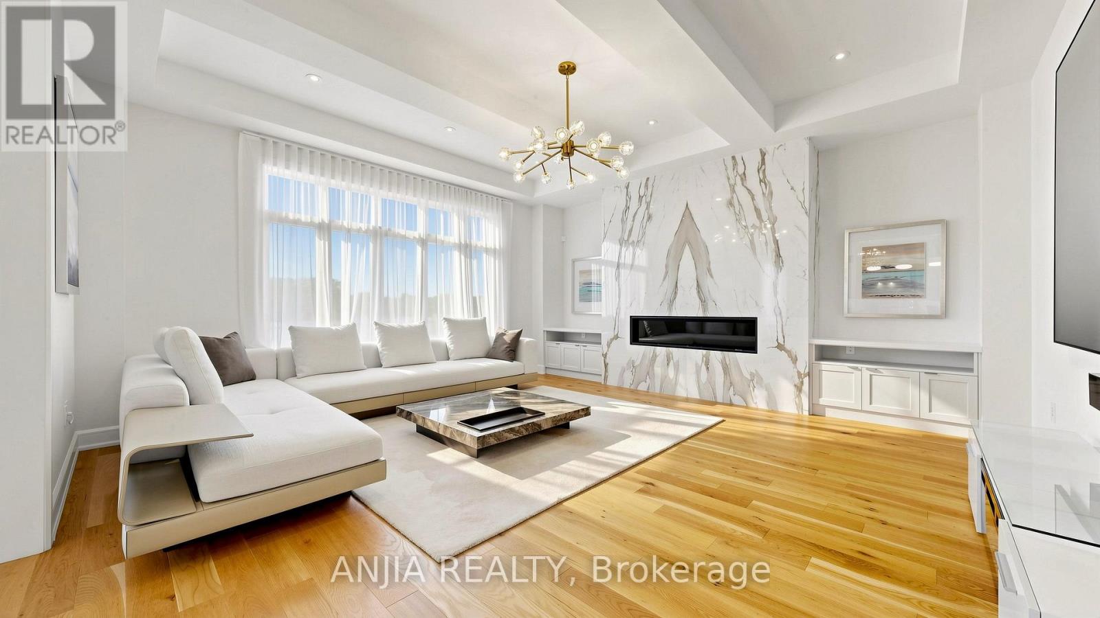 67 Keatley Drive, Vaughan, Ontario  L6A 4Y3 - Photo 3 - N13628116