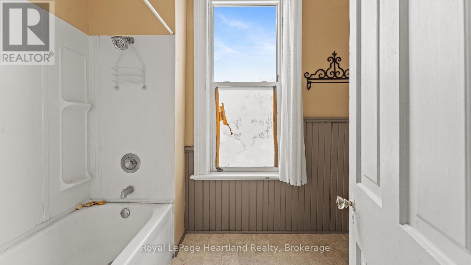 190 Albert Street, Central Huron, Ontario  N0M 1L0 - Photo 36 - X13628084