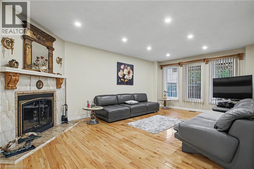 342 Saginaw Parkway, Cambridge, Ontario  N1T 1R8 - Photo 10 - 40852089