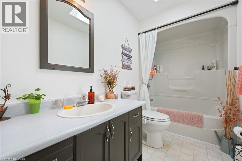 2 Hampton Court, Port Dover, Ontario  N0A 1N4 - Photo 16 - 40852014