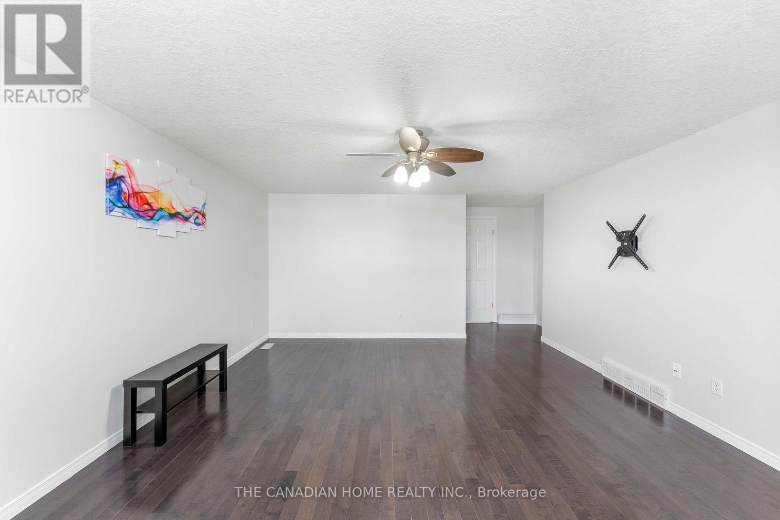 500 Robert Ferrie Drive, Kitchener, Ontario N2P 2T7 - Photo 11 - X13628108