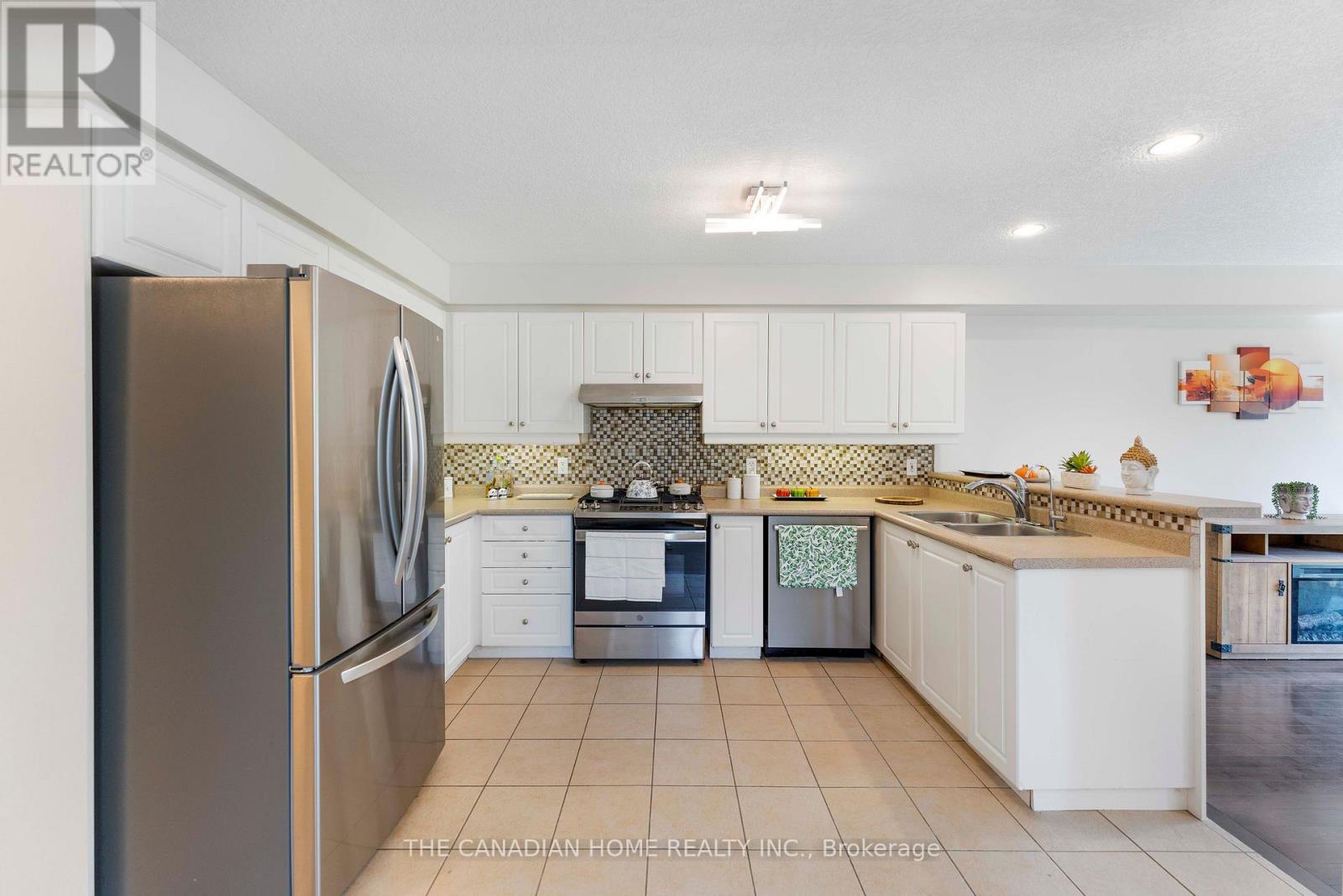 500 Robert Ferrie Drive, Kitchener, Ontario N2P 2T7 - Photo 33 - X13628108