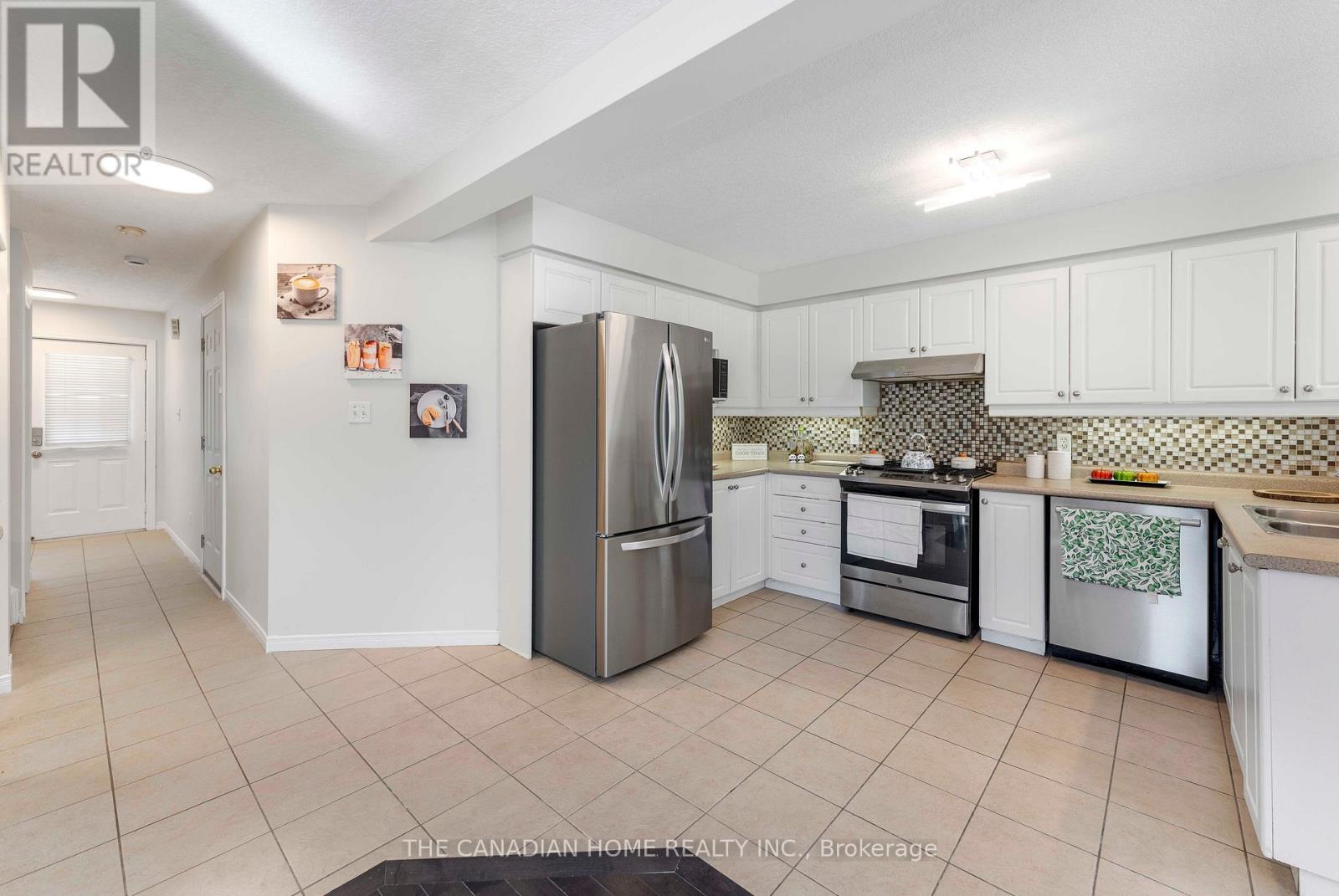 500 Robert Ferrie Drive, Kitchener, Ontario N2P 2T7 - Photo 34 - X13628108