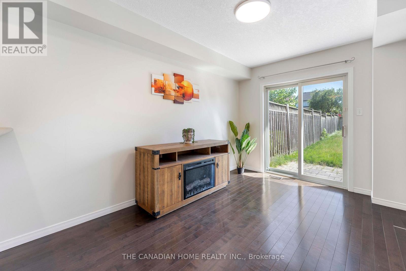 500 Robert Ferrie Drive, Kitchener, Ontario N2P 2T7 - Photo 36 - X13628108