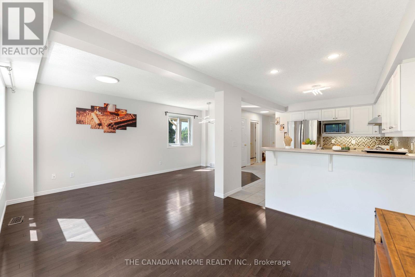 500 Robert Ferrie Drive, Kitchener, Ontario N2P 2T7 - Photo 6 - X13628108