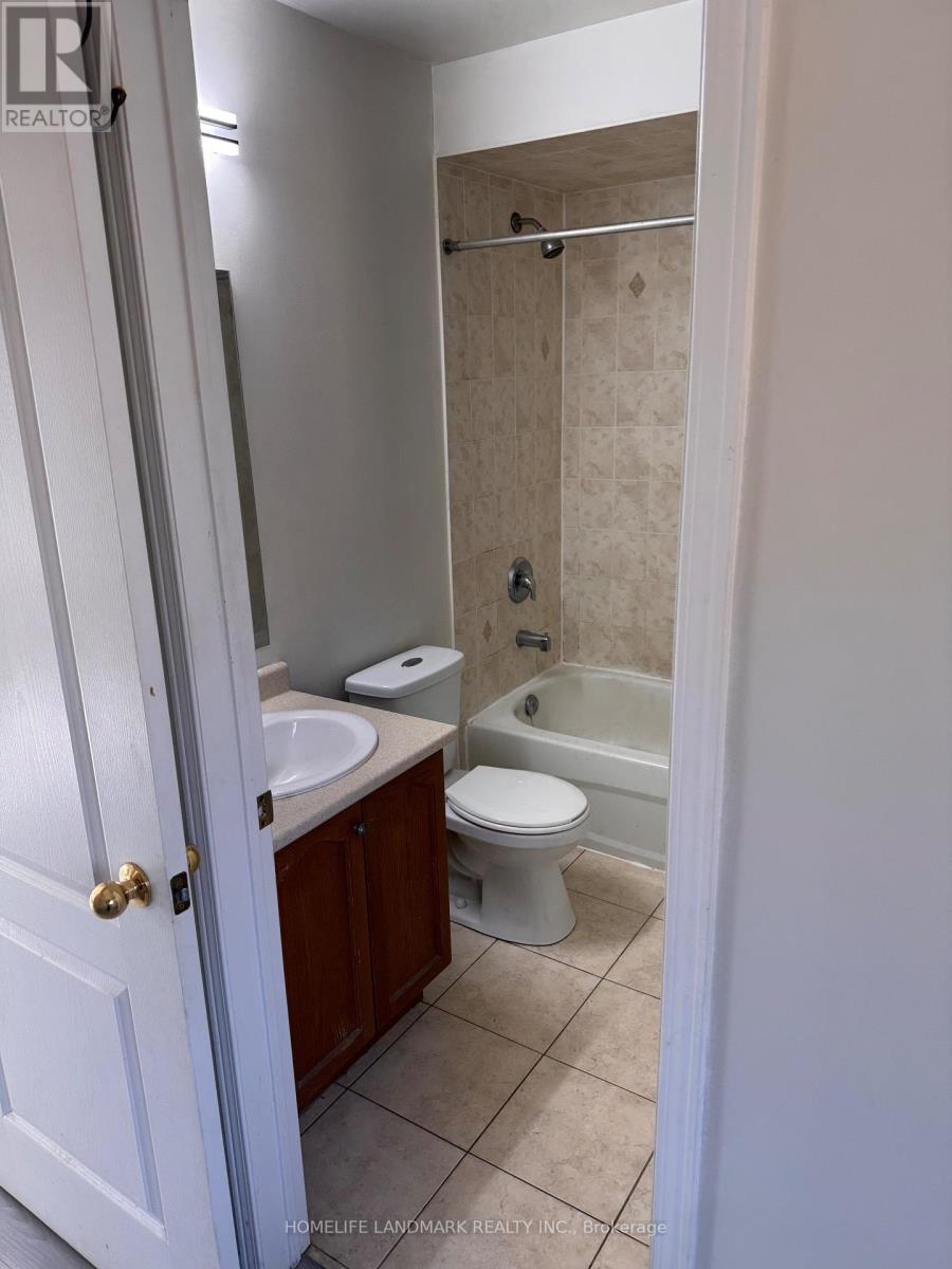 3 Oakmoor Lane, Markham, Ontario L6B 0B3 - Photo 8 - N13581660