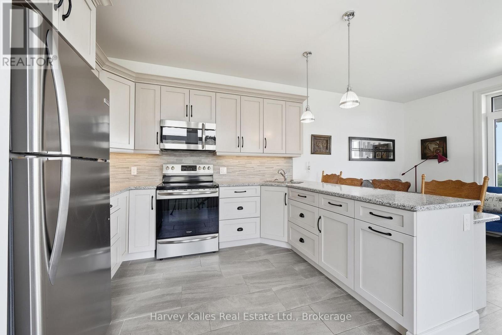 12399 Loyalist Parkway, Prince Edward County, Ontario  K0K 2T0 - Photo 32 - X13623200