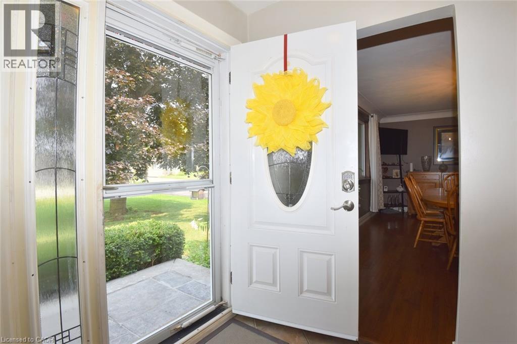18 Garwood Avenue, Dundas, Ontario  L9H 7J9 - Photo 10 - 40851442