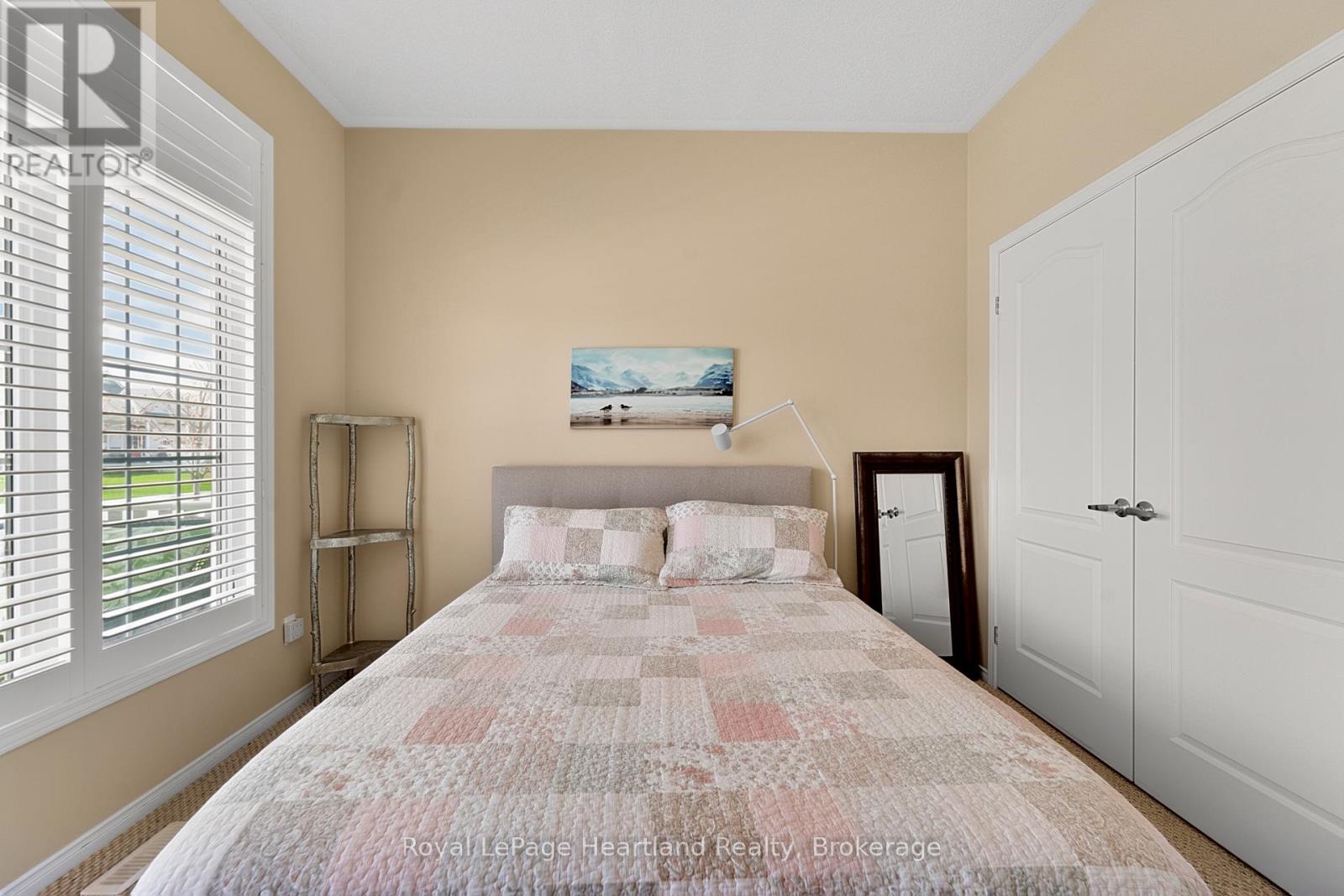 16 Macpherson Avenue, Huron East, Ontario  N0K 1W0 - Photo 8 - X13628126