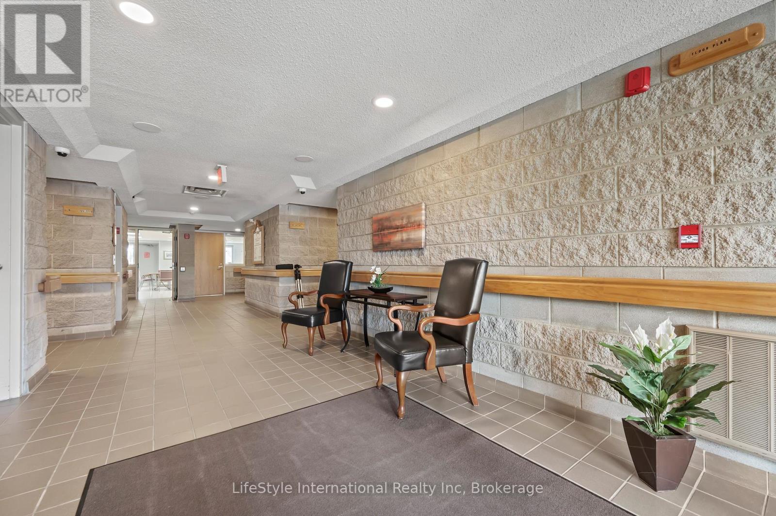 205 - 208 Silvercreek Parkway N, Guelph, Ontario  N1H 8H2 - Photo 22 - X13628148