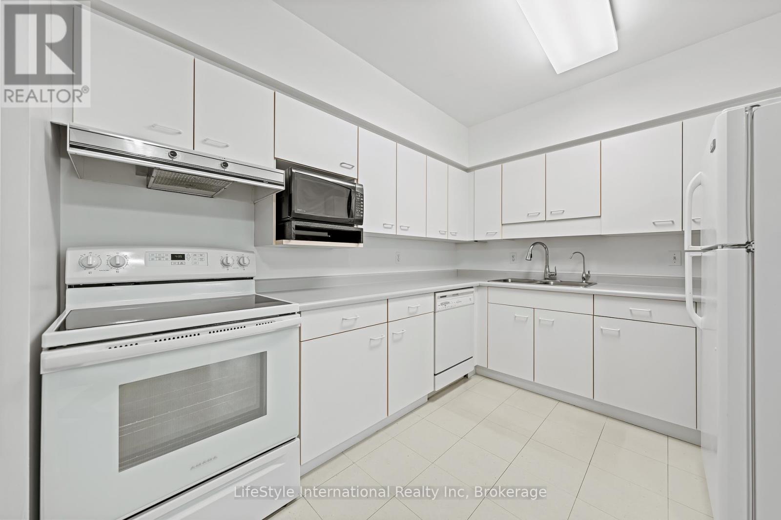 205 - 208 Silvercreek Parkway N, Guelph, Ontario  N1H 8H2 - Photo 7 - X13628148