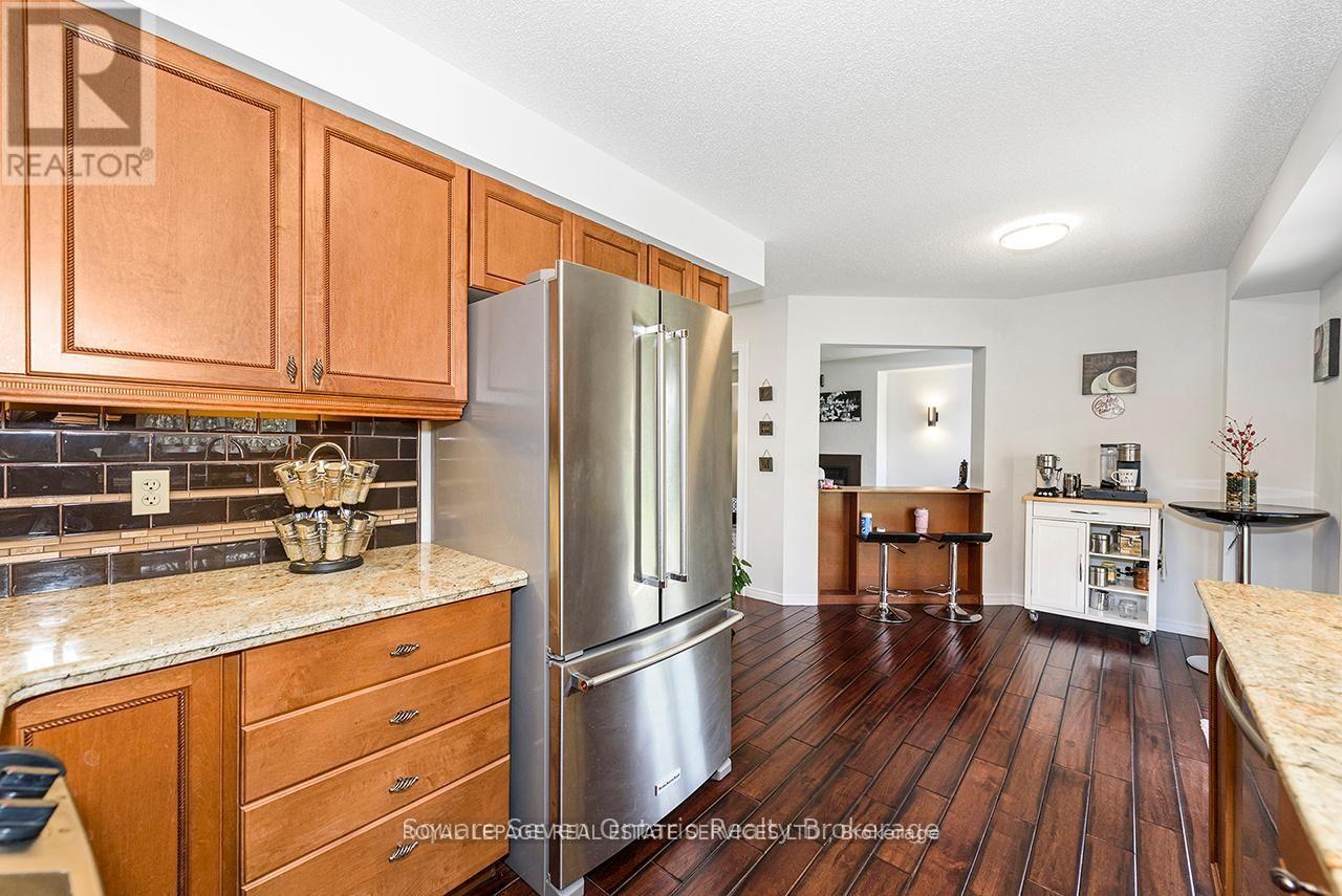 635 Commonwealth Crescent, Kitchener, Ontario  N2E 4J9 - Photo 11 - X13520968