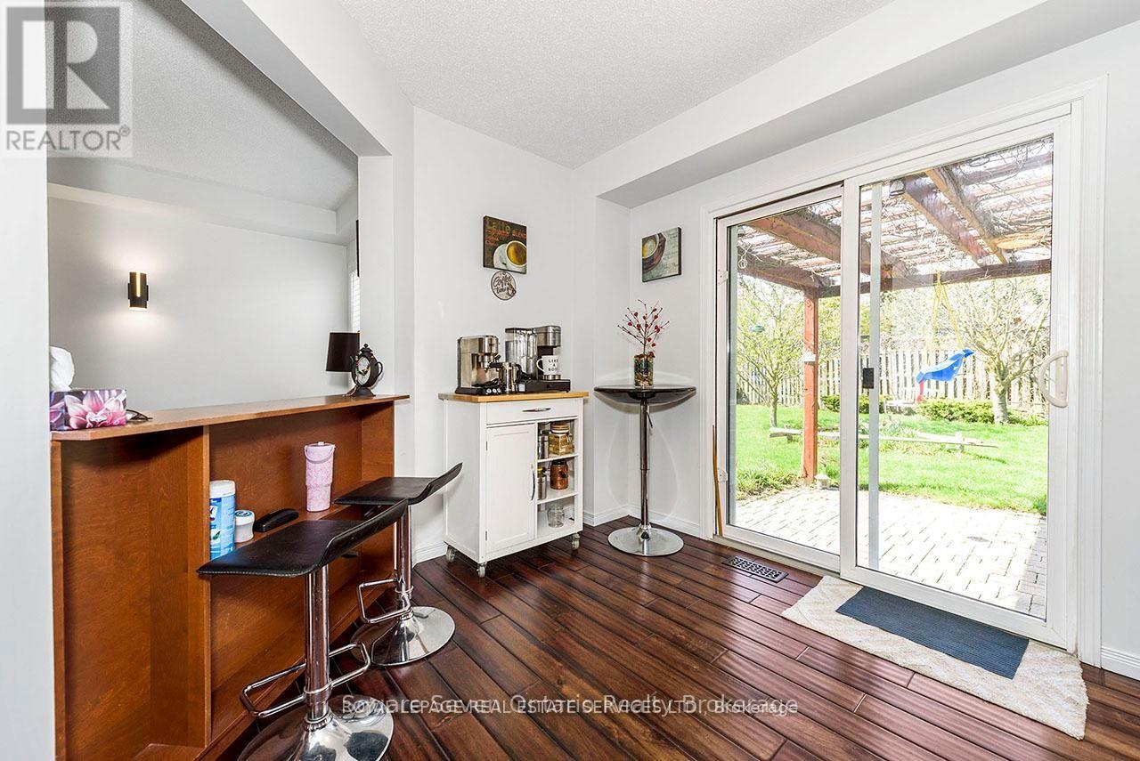 635 Commonwealth Crescent, Kitchener, Ontario  N2E 4J9 - Photo 12 - X13520968