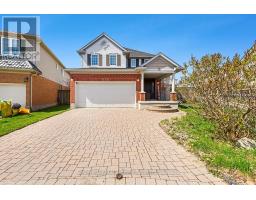 635 COMMONWEALTH CRESCENT, Kitchener, Ontario