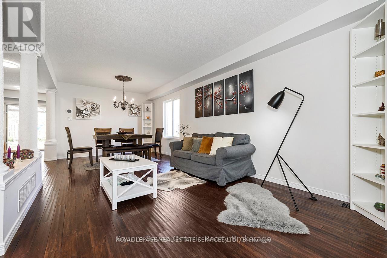 635 Commonwealth Crescent, Kitchener, Ontario  N2E 4J9 - Photo 4 - X13520968