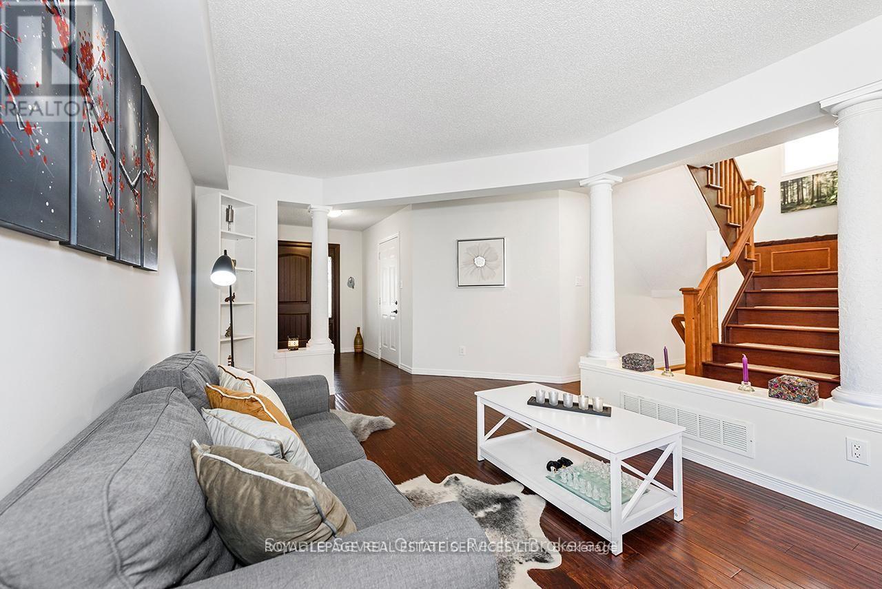 635 Commonwealth Crescent, Kitchener, Ontario  N2E 4J9 - Photo 5 - X13520968