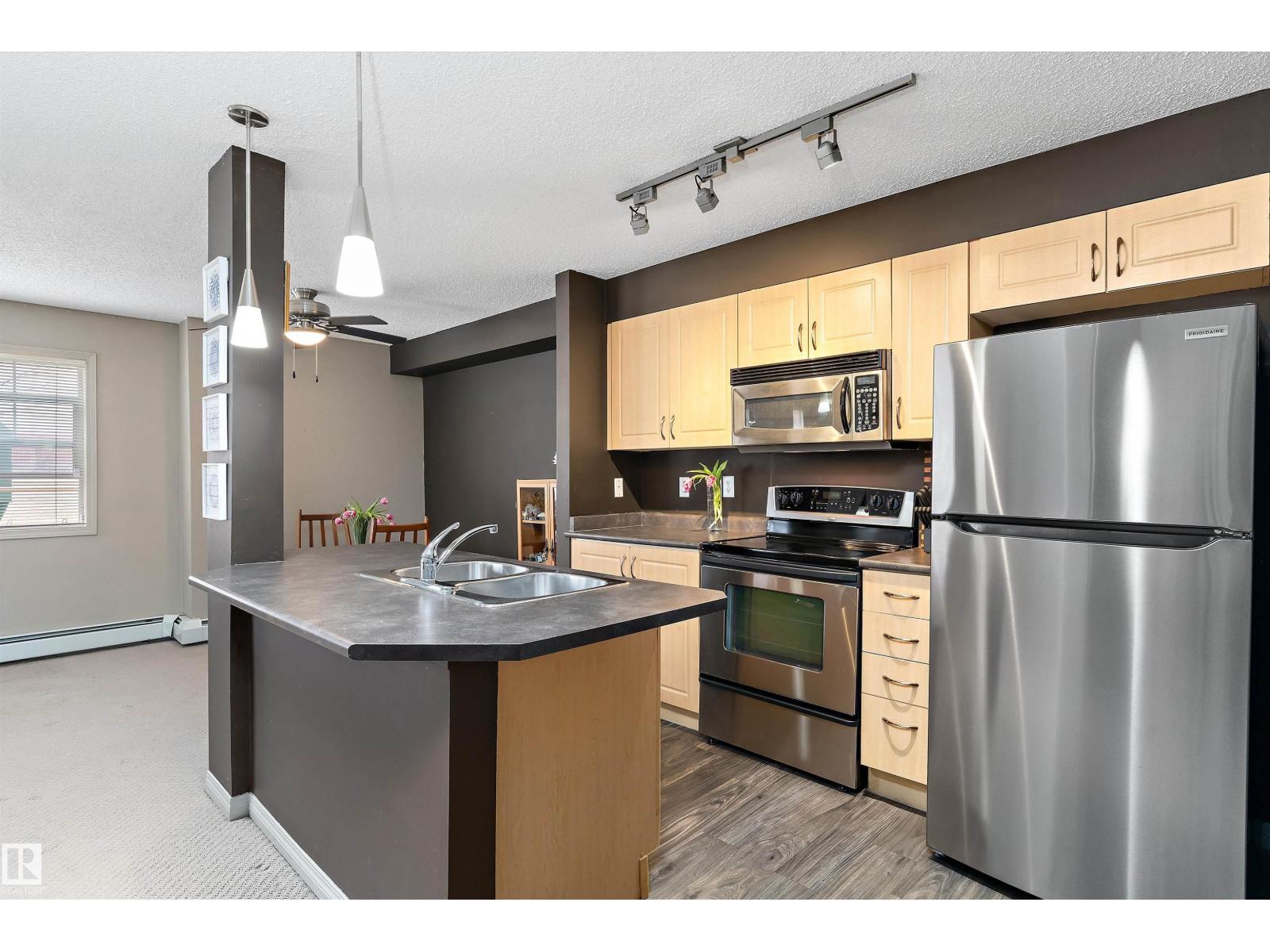 #111 11445 Ellerslie Rd SW, Edmonton, Alberta