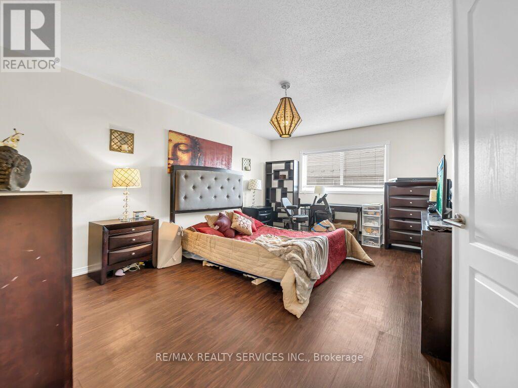 35 Peachleaf Crescent, Brampton, Ontario  L7A 2B4 - Photo 20 - W13626936