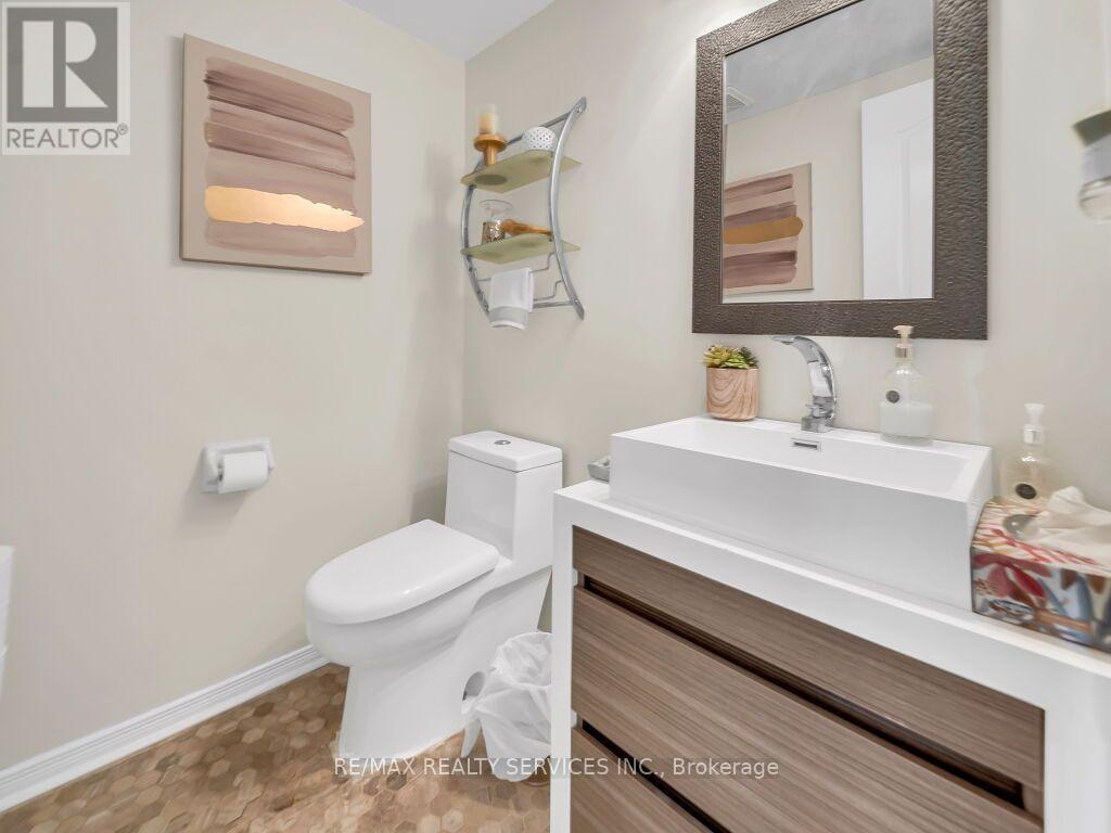 35 Peachleaf Crescent, Brampton, Ontario  L7A 2B4 - Photo 17 - W13626936